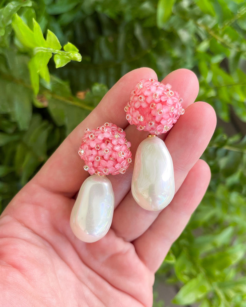 pink hydrangea & baroque pearl drop