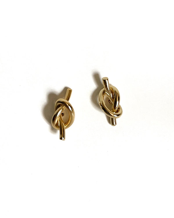 gold hammered knot stud